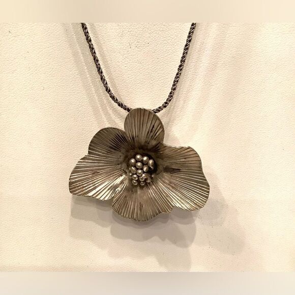 Sterling Silver Floral Pendant Necklace - Picture 2 of 5